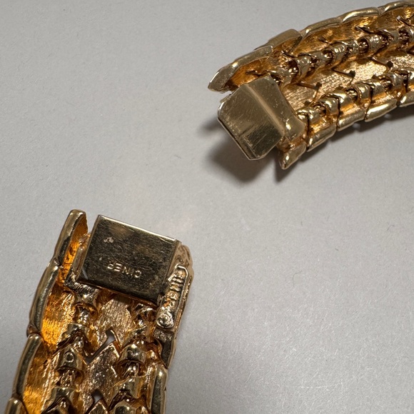 Vintage Ciner Collar Necklace - Picture 8 of 8